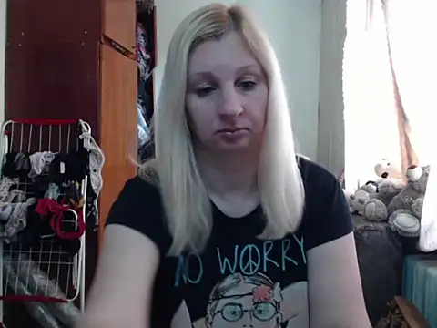 Snapshot of BustyBlond chatting on March 20, 8:09 am BustyBlond online show from March 20, 8:09 am