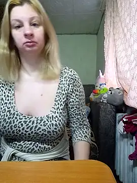 BustyBlond online show from March 18, 4:48 am