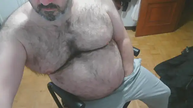 Snapshot of mikeyhotbear chatting on November 20, 7:30 am mikeyhotbear online show from November 20, 7:30 am