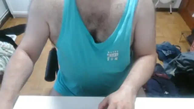 mikeyhotbear online show from June 29, 5:35 am