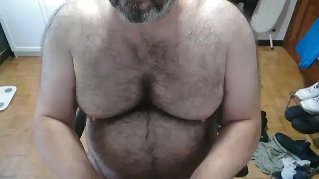 mikeyhotbear online show from July 5, 5:58 am