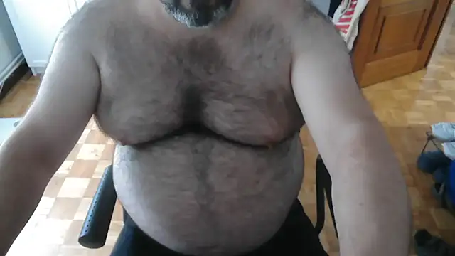 mikeyhotbear online show from July 11, 9:45 am