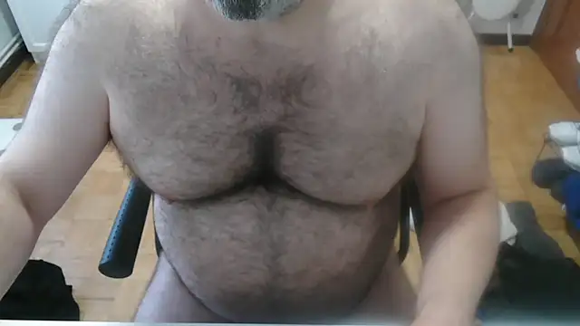mikeyhotbear online show from July 13, 5:43 am