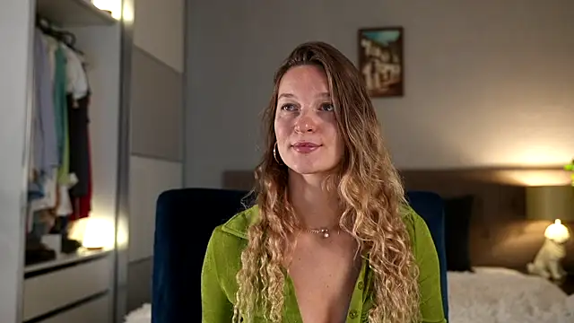 Special    online show from September 26, 4:05 am