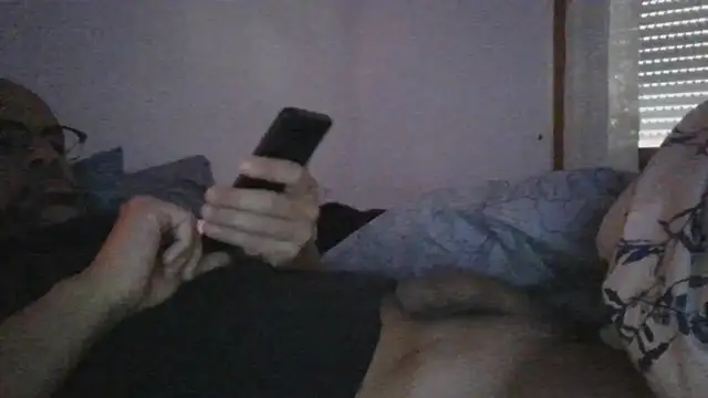 Snapshot of Diabulusux chatting on October 27, 7:12 am Diabulusux online show from October 27, 7:12 am