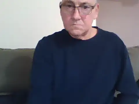 Snapshot of takeitall101 chatting on December 14, 6:20 pm takeitall101 online show from December 14, 6:20 pm