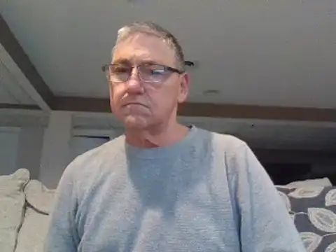 Snapshot of takeitall101 chatting on December 28, 6:28 am takeitall101 online show from December 28, 6:28 am