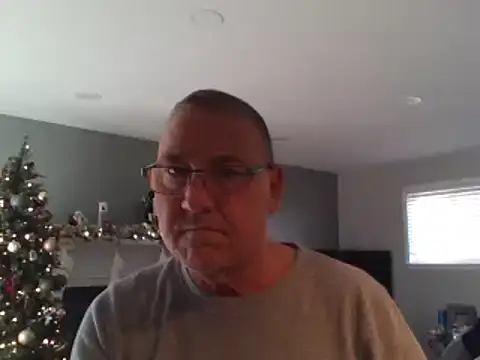 Snapshot of takeitall101 chatting on January 4, 8:16 pm takeitall101 online show from January 4, 8:16 pm