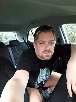 Snapshot of Trucker_Hunter chatting on December 27, 3:15 pm Trucker Hunter online show from December 27, 3:15 pm