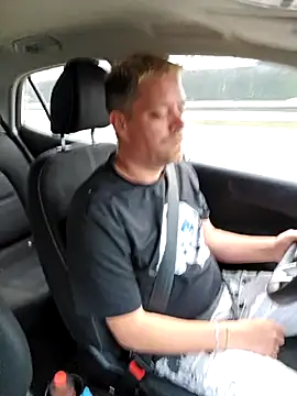 Snapshot of Trucker_Hunter chatting on January 19, 3:10 pm Trucker Hunter online show from January 19, 3:10 pm