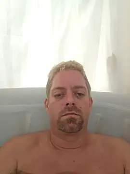 Snapshot of Trucker_Hunter chatting on January 20, 12:07 pm Trucker Hunter online show from January 20, 12:07 pm