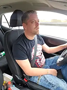 Snapshot of Trucker_Hunter chatting on January 23, 11:37 am Trucker Hunter online show from January 23, 11:37 am