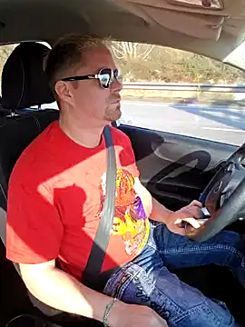 Snapshot of Trucker_Hunter chatting on March 3, 10:06 am Trucker Hunter online show from March 3, 10:06 am