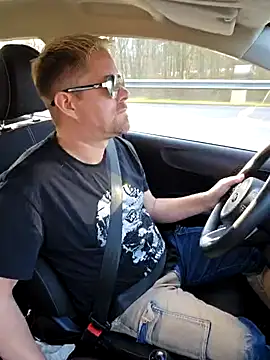 Snapshot of Trucker_Hunter chatting on March 8, 3:45 pm Trucker Hunter online show from March 8, 3:45 pm