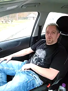 Snapshot of Trucker_Hunter chatting on March 14, 4:51 pm Trucker Hunter online show from March 14, 4:51 pm