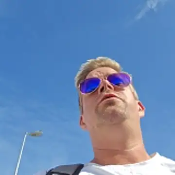 Trucker Hunter online show from October 27, 4:00 pm