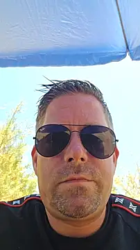 Snapshot of Trucker_Hunter chatting on April 11, 11:14 am Trucker Hunter online show from April 11, 11:14 am