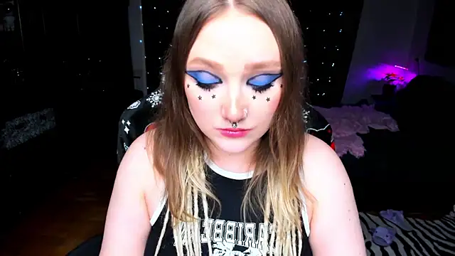 Snapshot of YourDyingBride chatting on February 8, 2:15 am YourDyingBride online show from February 8, 2:15 am