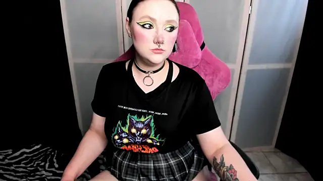 Snapshot of YourDyingBride chatting on October 24, 1:13 am YourDyingBride online show from October 24, 1:13 am