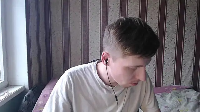 darienlarge online show from March 6, 9:58 am