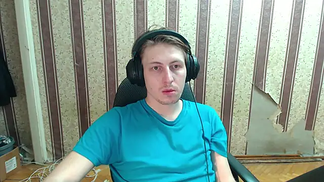 darienlarge online show from October 1, 5:08 pm