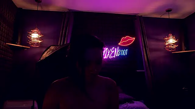 bull vixen2001 online show from March 14, 9:20 pm