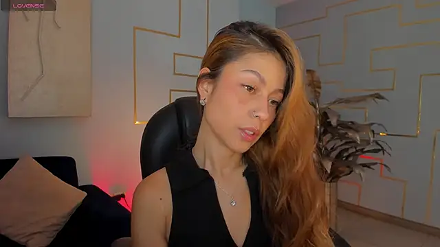 Snapshot of ErikaBenz_ chatting on February 1, 12:16 pm ErikaBenz online show from February 1, 12:16 pm