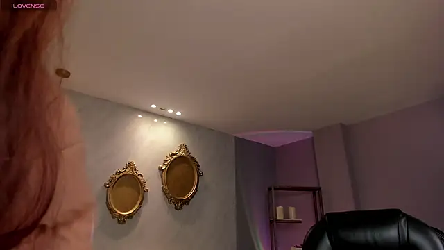 Snapshot of ErikaBenz_ chatting on October 12, 12:15 pm ErikaBenz online show from October 12, 12:15 pm