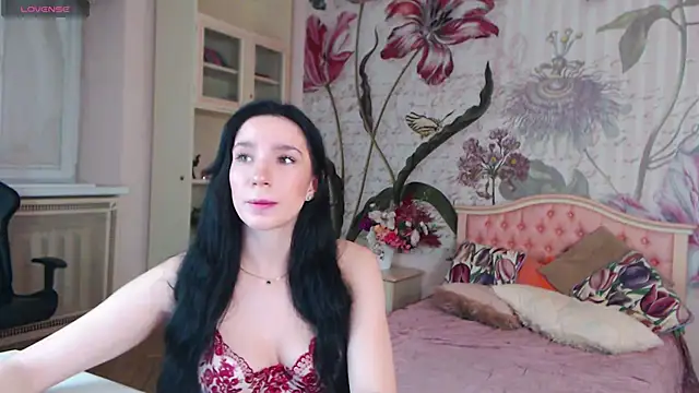 Snapshot of AliciaBow chatting on November 21, 3:22 pm AliciaBow online show from November 21, 3:22 pm