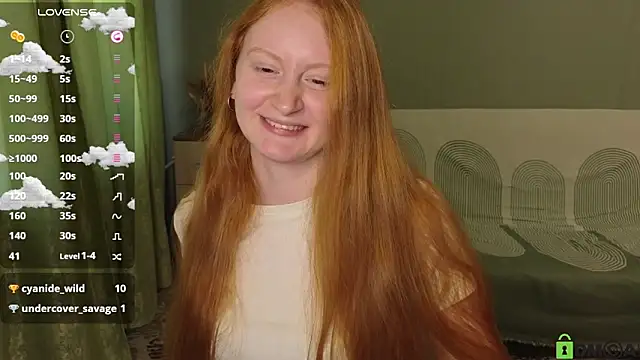 Snapshot of astoria_ross_ chatting on April 20, 3:04 pm astoria ross online show from April 20, 3:04 pm