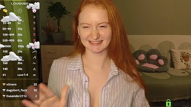 Snapshot of astoria_ross_ chatting on July 8, 3:16 pm astoria ross online show from July 8, 3:16 pm