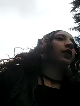 Snapshot of _Laary chatting on January 14, 7:43 pm Laary online show from January 14, 7:43 pm