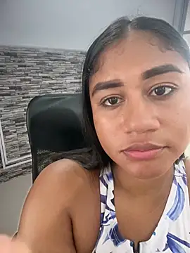 Snapshot of SSCARLETH_ chatting on May 16, 11:42 am SSCARLETH online show from May 16, 11:42 am