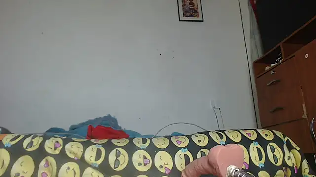 Snapshot of Devill_x chatting on May 23, 8:13 pm Devill x online show from May 23, 8:13 pm