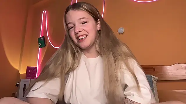 -veranito- online show from October 10, 3:05 am