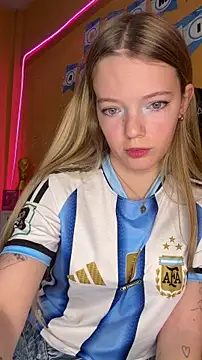 -veranito- online show from June 17, 12:46 am