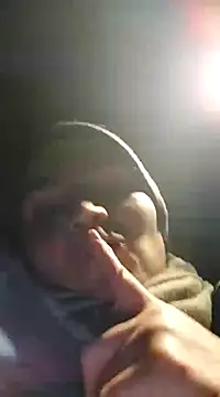 Snapshot of AnnualSunrise chatting on December 21, 4:03 pm AnnualSunrise online show from December 21, 4:03 pm