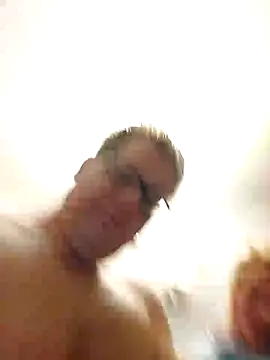 Snapshot of AnnualSunrise chatting on December 23, 9:08 pm AnnualSunrise online show from December 23, 9:08 pm