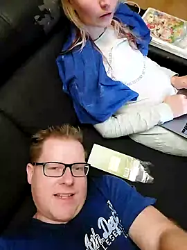 Snapshot of AnnualSunrise chatting on January 16, 6:59 pm AnnualSunrise online show from January 16, 6:59 pm