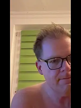 Snapshot of AnnualSunrise chatting on November 20, 8:30 pm AnnualSunrise online show from November 20, 8:30 pm