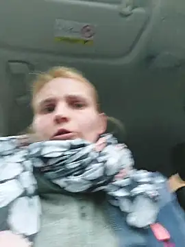 Snapshot of AnnualSunrise chatting on December 20, 1:29 pm AnnualSunrise online show from December 20, 1:29 pm