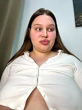 perfect sweety girl online show from October 3, 7:11 pm