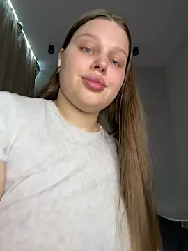 Snapshot of perfect_sweety_girl chatting on July 12, 7:49 pm perfect sweety girl online show from July 12, 7:49 pm