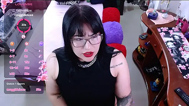 lufek23 online show from February 28, 9:01 pm