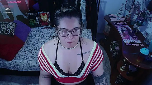 lufek23 online show from September 19, 12:02 am