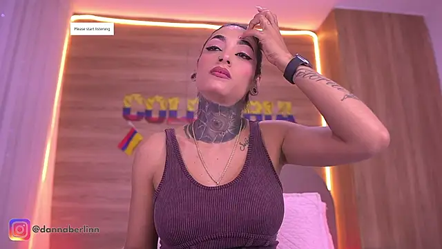 danna berlin  online show from July 8, 7:18 pm