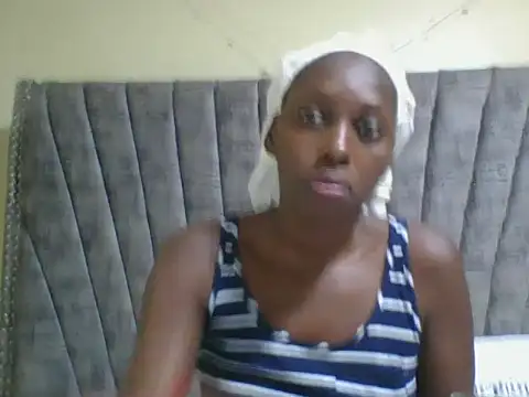 Snapshot of Dizzydose chatting on November 19, 10:32 pm Dizzydose online show from November 19, 10:32 pm