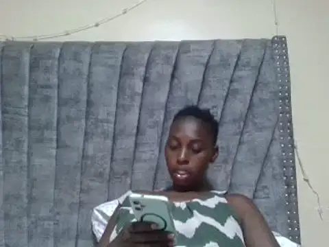 Dizzydose online show from June 11, 5:00 pm