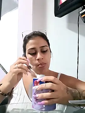 Snapshot of Latina_sexy1 chatting on February 6, 8:34 pm Latina sexy1 online show from February 6, 8:34 pm