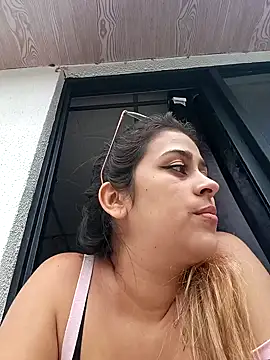 Snapshot of Latina_sexy1 chatting on February 23, 6:45 pm Latina sexy1 online show from February 23, 6:45 pm